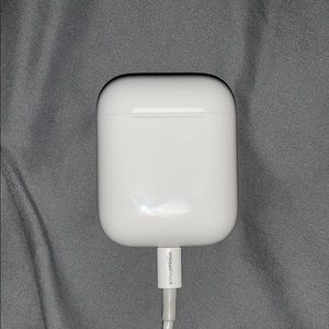 Apple Airpods with charging case